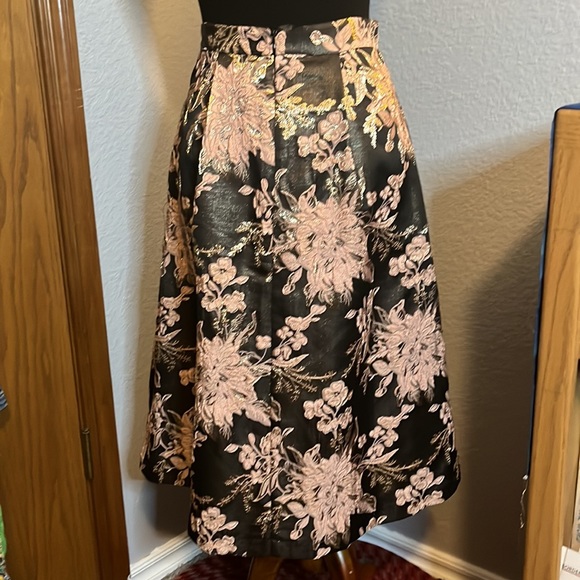 Miss Selfridge Tea Length Jacquard Skirt - Picture 4 of 7